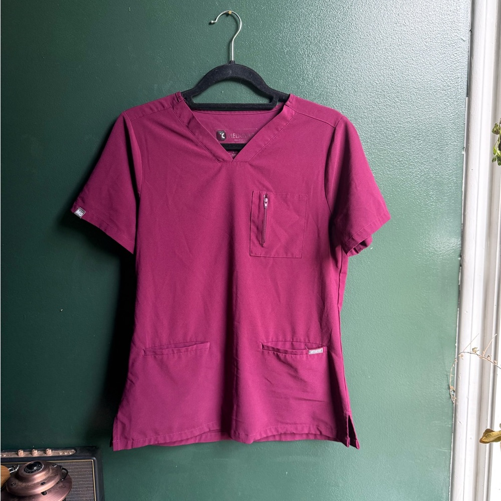 Scrub top